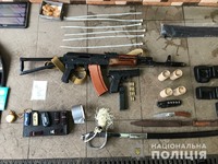 Під час спецоперації поліція Київщини затримала членів озброєної банди, які здійснили розбійний напад на родину підприємця