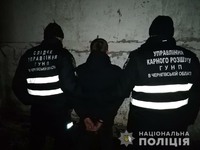 Поліцейські Чернігівщини затримали двох братів за розбійний напад та  вбивство пенсіонера