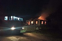 Старокостянтинівський район: рятувальники ліквідували пожежу на території приватного домоволодіння