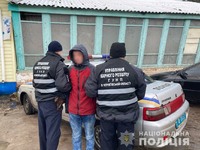 Поліцейські Чернігівщини оперативно затримали викрадача автівки