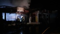 Рятувальники ліквідували пожежу магазинів у Богородчанському районі.