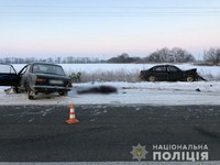Поліцейські встановлюють обставини смертельної ДТП на трасі Одеса-Вознесенськ-Новий Буг