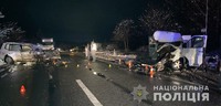 На Львівщині внаслідок потрійного автозіткнення загинули двоє осіб – правоохоронці проводять розслідування