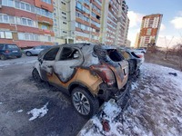 Харківський район: горіли три легкових автомобіля та один пошкоджений