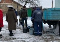Рятувальники Донеччини здійснюють підвоз води у смт Курдюмівка та у с. Зеленопілля