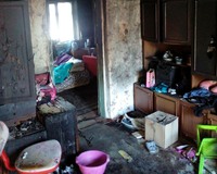 Київська область: з палаючого будинку врятовано маму з двома дітлахами