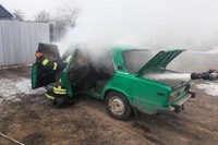 У Чернігові та Сновську вогнеборці ліквідували загоряння двох автомобілів