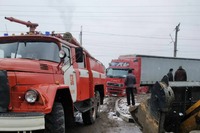 Харківський район: рятувальники допомогли водієві вантажівки виїхати з багнюки
