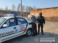 На Черкащині поліцейські затримали 24-річного чоловіка «на гарячому»