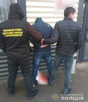 У Володимирі-Волинському поліція затримала чоловіка з психотропом
