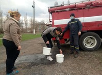 Смт Новгородське: рятувальники здійснили підвоз води для об’єктів соціальної сфери та населення