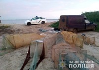 Миколаївська водна поліція та рибоохоронний патруль у нерестову заборону  викрили браконьєрів на вилові креветки та риби