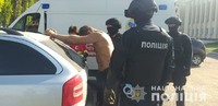 На Харківщині поліцейські затримали чоловіка за вимагання неіснуючого боргу у підприємця