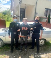 Поліцейські Тячівщини затримали зловмисника, який викрав у жінки гроші та автомобіль