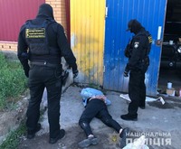 Вимагання коштів з мешканців Одещини - поліція затримала «смотрящого» та його спільника