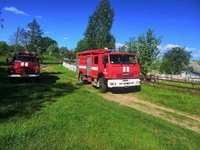 Рятувальники з Корця та Соснового ліквідували пожежу у приватному господарстві