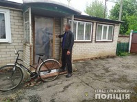 Поліцейські Харківщини викрили чоловіка у крадіжках з дачних будинків