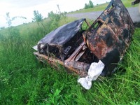 Яворівський район: вогнеборці ліквідували пожежу в автомобілі «ВАЗ 2106»
