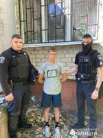 Поліцейські Луганщини кожного дня вилучають з незаконного обігу заборонені наркотичні засоби та речовини
