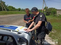 Щодоби поліцейські Луганщини вилучають у місцевих мешканців наркотики та психотропи