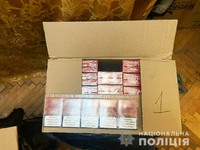 Поліцейські вилучили у буковинця 4 тисячі пачок контрафактних тютюнових виробів