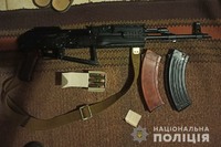 На Луганщині у місцевого мешканця поліцейські вилучили зброю та боєприпаси