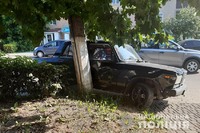 На Хмельниччині поліцейські оперативно розшукали неповнолітнього, який викрав автівку і скоїв ДТП
