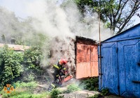 М. Вільногірськ: рятувальники ліквідували пожежу в гаражі