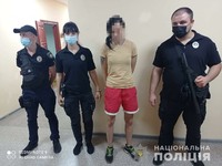 В м. Сєвєродонецьк затримано жінку за напад на поліцейського