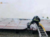 Яворівський район: пожежа в господарській будівлі