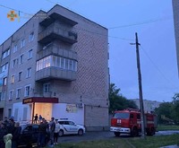 У місті Нововолинську рятувальники та співробітники поліції запобігли нещастю