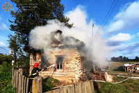 Чернігівський район: під час пожежі житлового будинку врятовано господаря