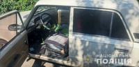 Поліцейські Харківщини оперативно розшукали викрадену автівку та затримали викрадачів