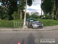 Внаслідок автозіткнення поблизу Львова травмовані водій і перехожий