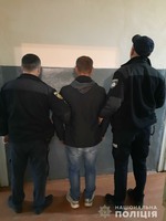 На Львівщині поліцейські затримали зловмисника, який до смерті побив односельчанина