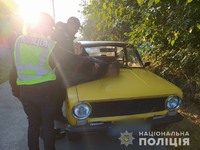 Викрав авто, щоб забрати друзів з кафе: поліцейські Броварщини повідомили про підозру викрадачу авто 