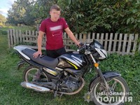 На Коростенщині поліцейські розшукали причетного до викрадення мотоцикла
