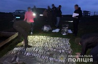 На Хмельниччині водні поліцейські виявили браконьєрів, які ловили рибу за допомогою електроструму