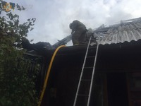У Міжгір’ї рятувальники під час пожежі врятували від знищення житловий будинок