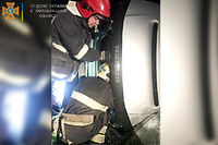 Кам`янець-Подільський район: дунаєвецькі рятувальники ліквідували наслідки ДТП, у якій загинув водій