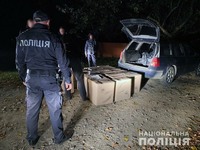 Поліцейські викрили чернівчанина у незаконному перевезенні контрафактних сигарет на пів мільйона гривень