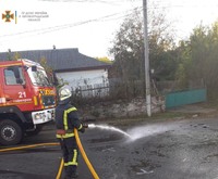 Гайворон: рятувальники надали допомогу по змиванню ПММ із дорожнього покриття та забезпечили пожежну безпеку на місці ДТП