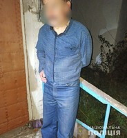 Зробив зауваження за поведінку за що отримав ножем у груди: поліцейські Київщини затримали чоловіка за напад на таксиста