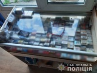 Поліцейські Роздільнянського району вилучили з незаконного обігу контрафактні цигарки на суму 26 тисяч гривень