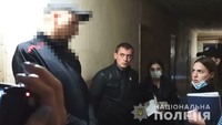 В Одесі поліцейські вилучили у двох постояльців хостелу метадон