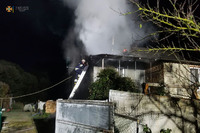 За добу рятувальники Хмельниччини ліквідували 3 пожежі в житлових будинках, на одній з них врятували жінку