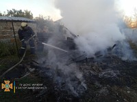 М. Токмак: вогнеборці ліквідували пожежу в господарчій споруді