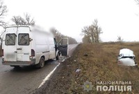 Поліція Полтавщини встановлює обставини ДТП, у результаті якої травмувалася водійка легковика