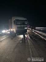 Поліція Вишгородщини встановлює обставини дорожньо-транспортної пригоди у якій загинув водій