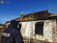 Кременчуцький район: рятувальники ліквідували пожежу у безгосподарчій будівлі